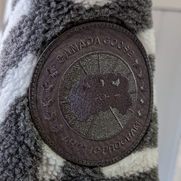 Canada Goose Jacket - Picture 5 of 6